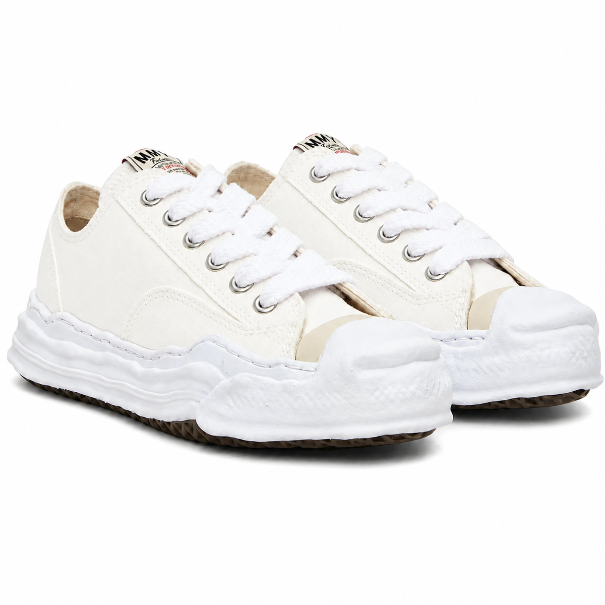 White chunky sneakers