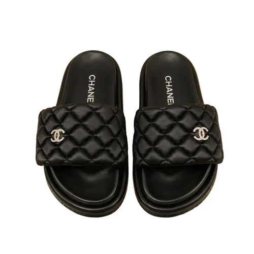 BLACK SANDALS