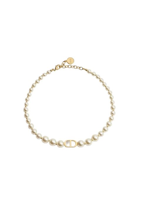 Pearl necklace